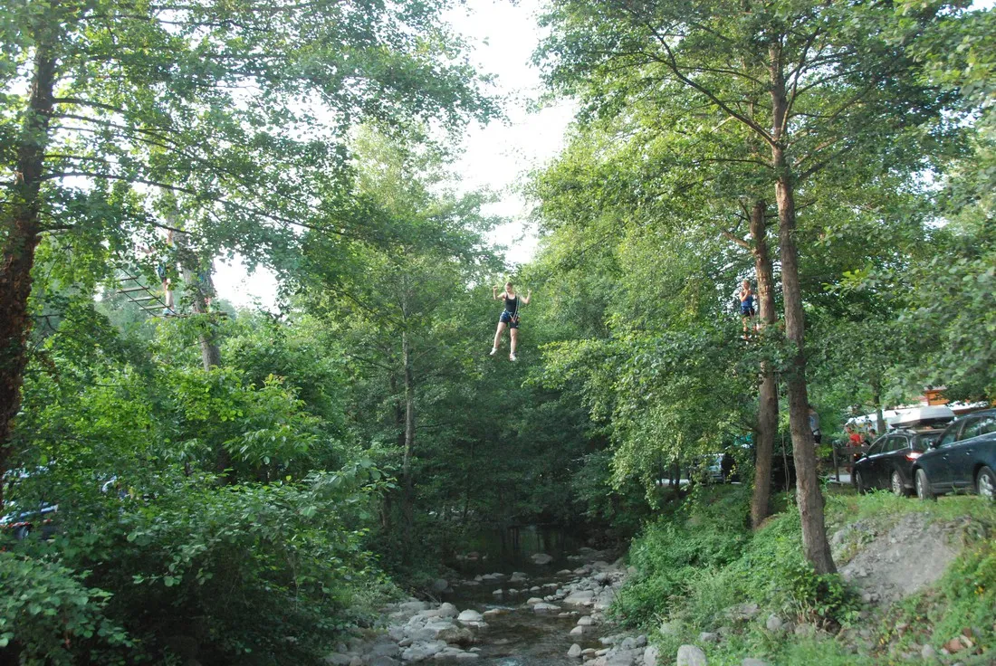 camping-le-canigou-espira-de-conflent-dgvj3