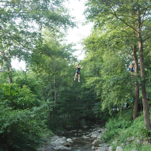 camping-le-canigou-espira-de-conflent-dgvj3