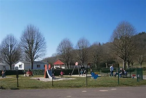 camping-municipal-montbard-5gb0f