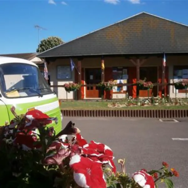 camping-municipal-montbard-bkrbj