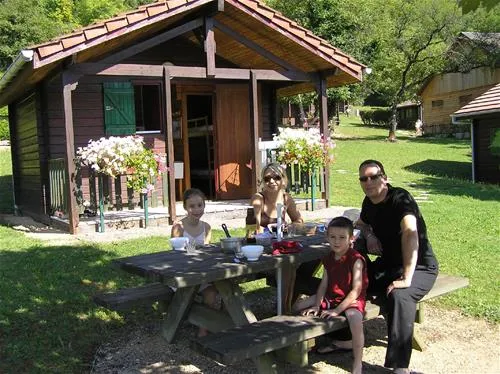 camping-municipal-montbard-ptaeg
