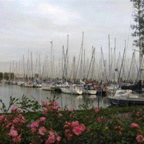 camping-de-holle-poarte-makkum-fr-vkyni