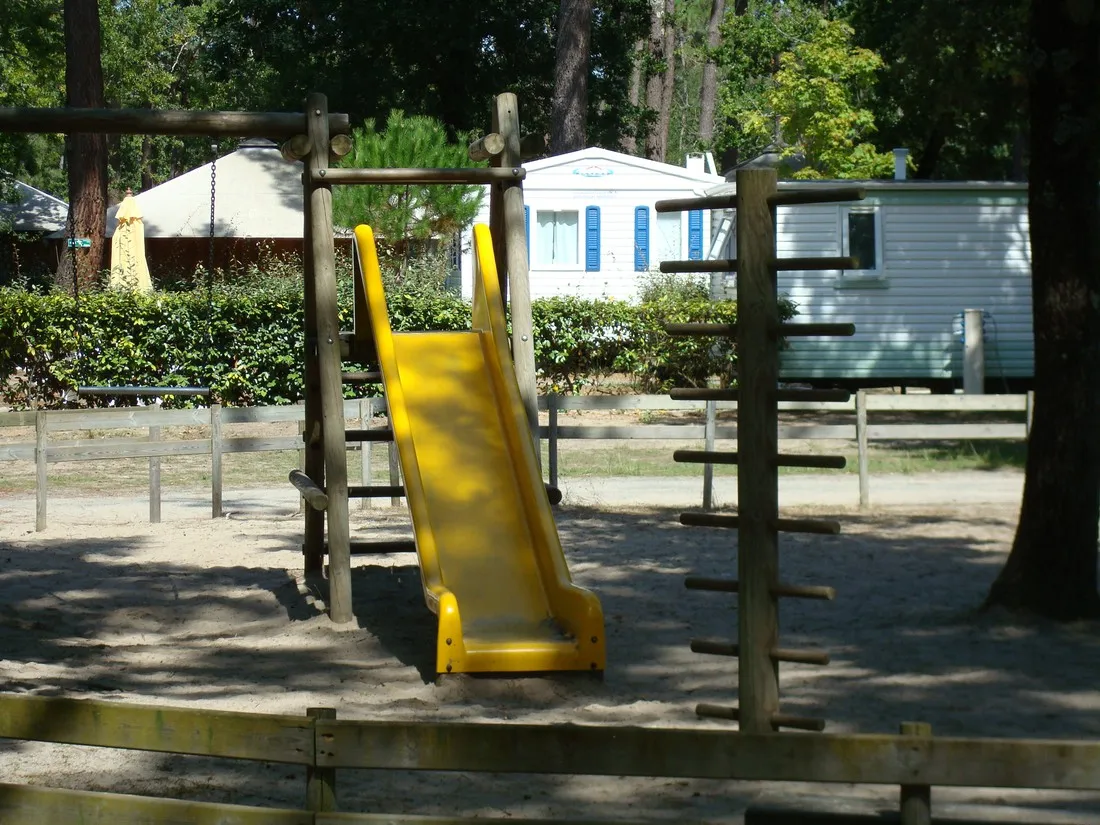 camping-les-genets-soulac-sur-mer-jhxr6