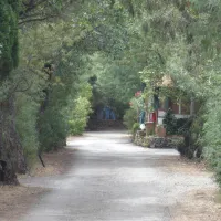camping-las-planes-laroque-des-albres-k3u0x
