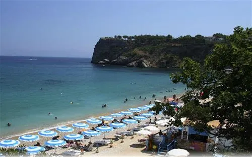 campeggio-baia-di-guidaloca-scopello-av2dp