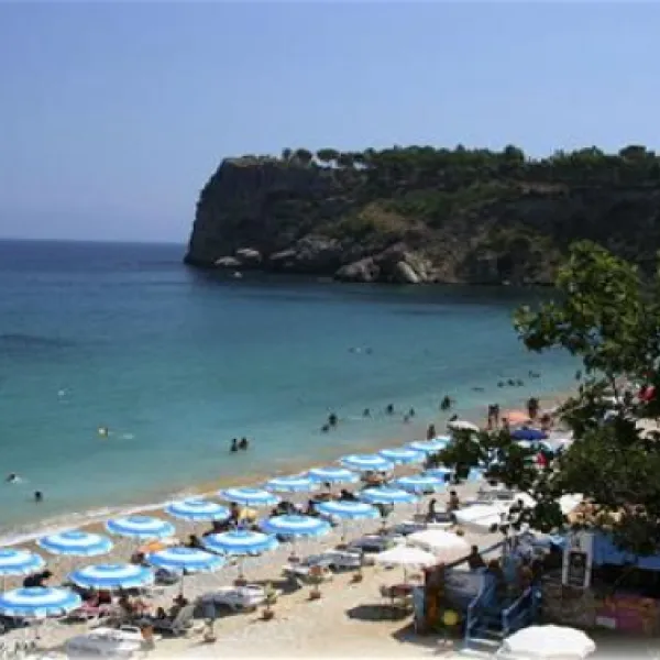 campeggio-baia-di-guidaloca-scopello-av2dp