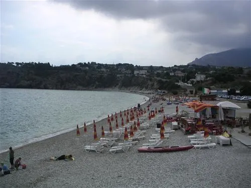 campeggio-baia-di-guidaloca-scopello-zqzpt