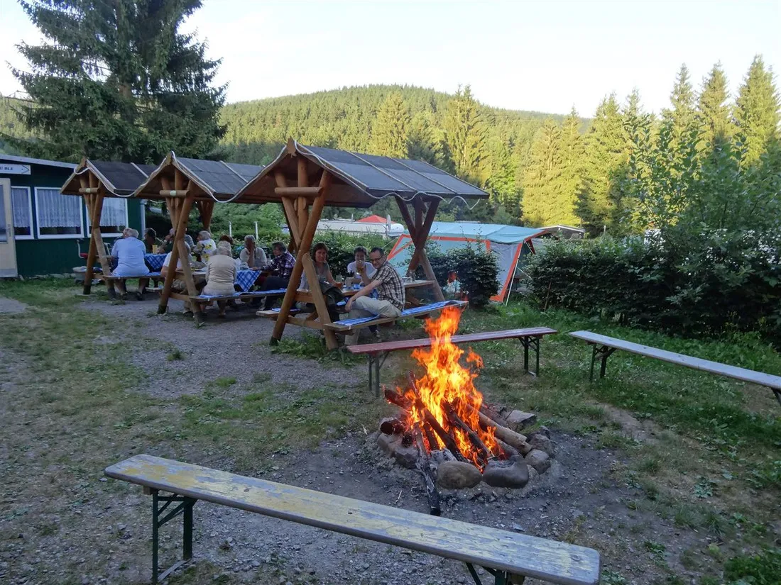 waldcampingplatz-meyersgrund-ilmenau-u67tg
