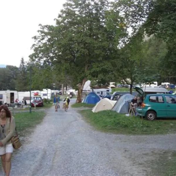 camping-bled-bled-f2nr2
