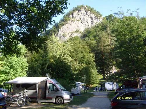 camping-bled-bled-xc0nw