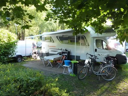 camping-bled-bled-xuw1j