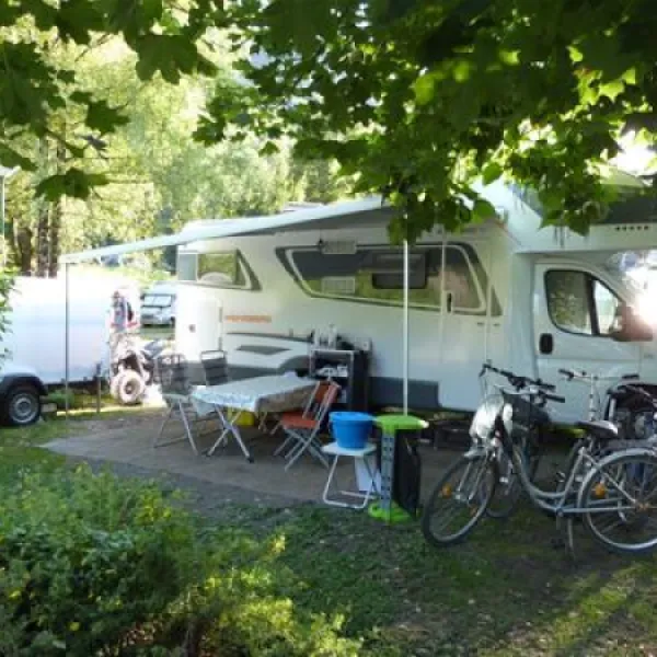 camping-bled-bled-xuw1j