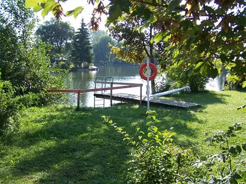 campingplatz-ludwigshof-am-see-affingmhlhausen-bei-augsburg-9zy7z