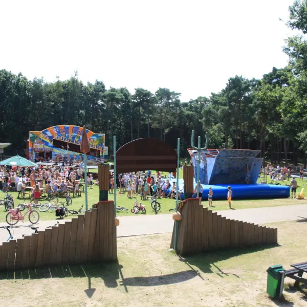 camping-en-speelpark-de-heldense-bossen-helden-xhhee