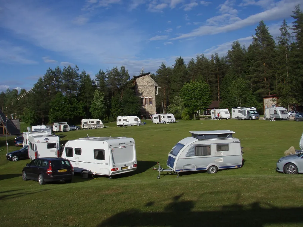 camping-baili-valmiera-db0pw