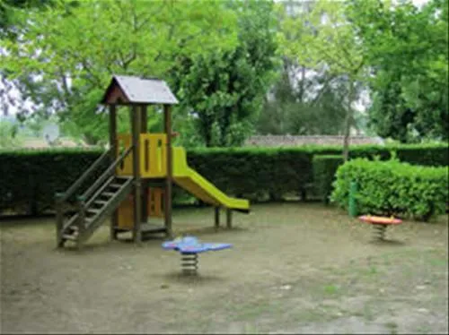 villagecenter-aurilandes-aureilhan-mpfbk