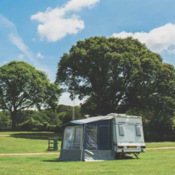 red-shoot-camping-park-ringwood-bex71