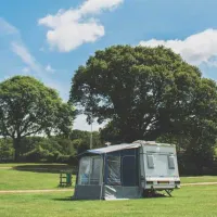 red-shoot-camping-park-ringwood-bex71