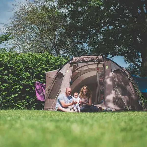 red-shoot-camping-park-ringwood-opbxh