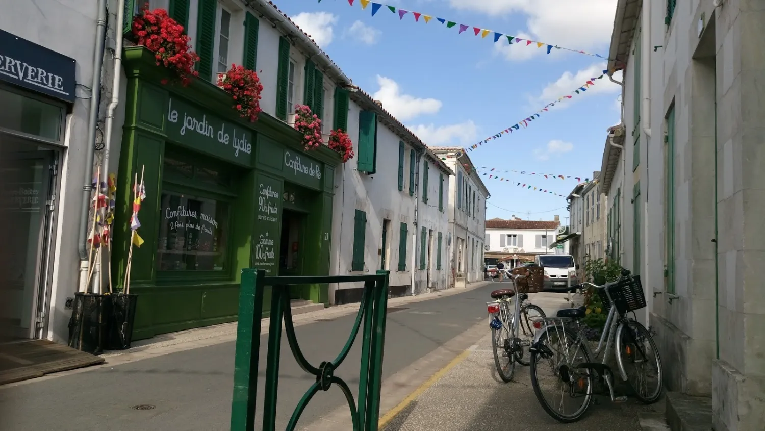 camping-gcu-la-pierre-qui-vire-le-bois-plage-en-re-axnhf