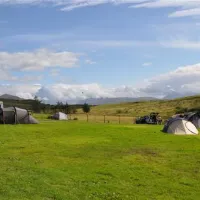 torvaig-car-camp-site-portree-dgaki