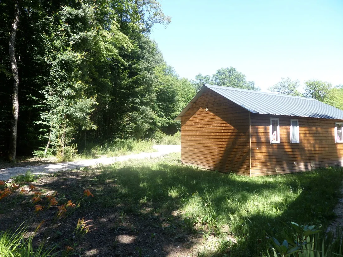 camping-le-bois-guillaume-villeneuve-les-genets-9kjdf