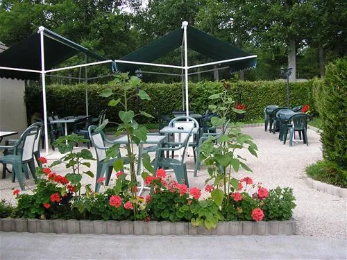 camping-le-bois-guillaume-villeneuve-les-genets-atdwc