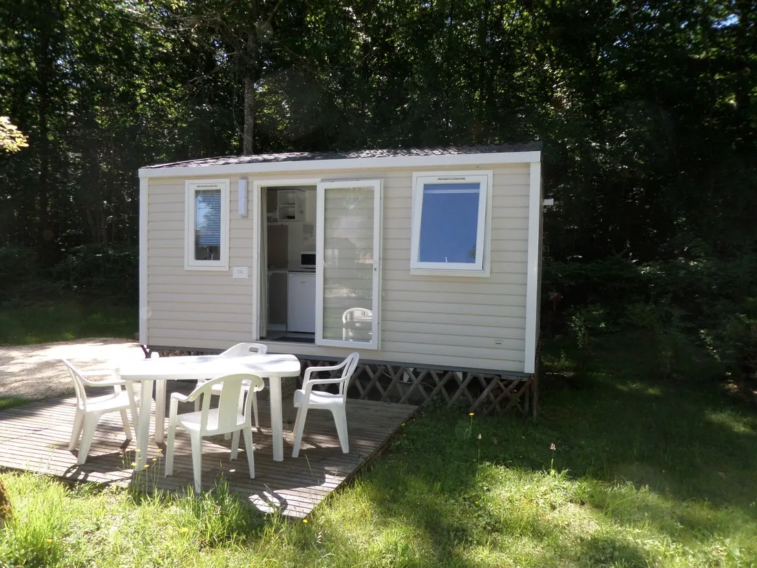 camping-le-bois-guillaume-villeneuve-les-genets-csra9