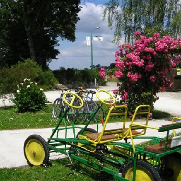 camping-le-bois-guillaume-villeneuve-les-genets-duzps