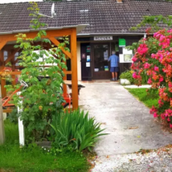 camping-le-bois-guillaume-villeneuve-les-genets-ihxok