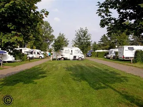 camping-oeltjen-bad-zwischenahnhalfstede-inym8