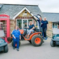 andrewshayes-caravan-park-axminster-fno0e
