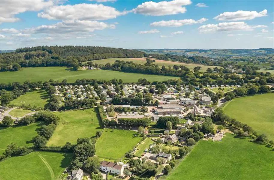 andrewshayes-caravan-park-axminster-jfflh