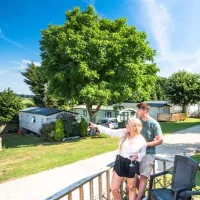 andrewshayes-caravan-park-axminster-kny76