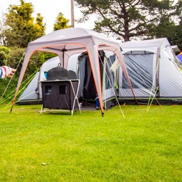 andrewshayes-caravan-park-axminster-lauav