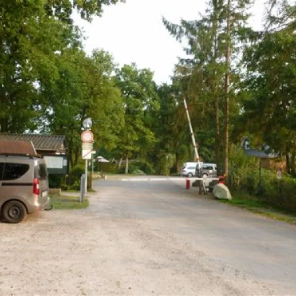 campingplatz-am-naturbad-rastede-ntazb