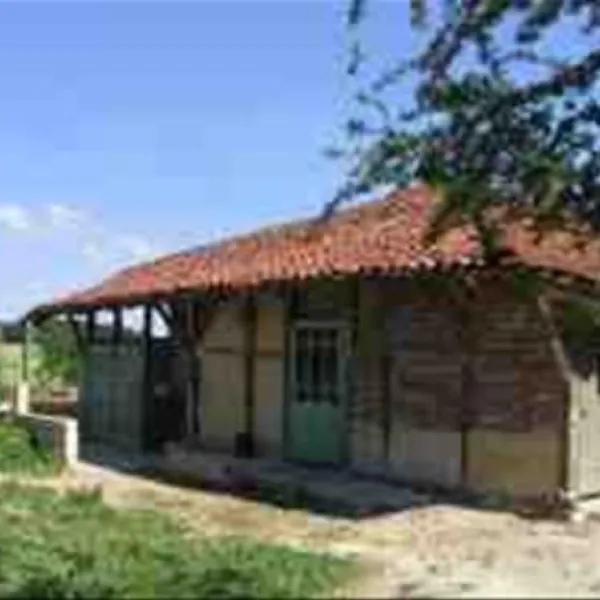 camping-la-ferme-des-maziers-varennes-saint-sauveur-flm2u