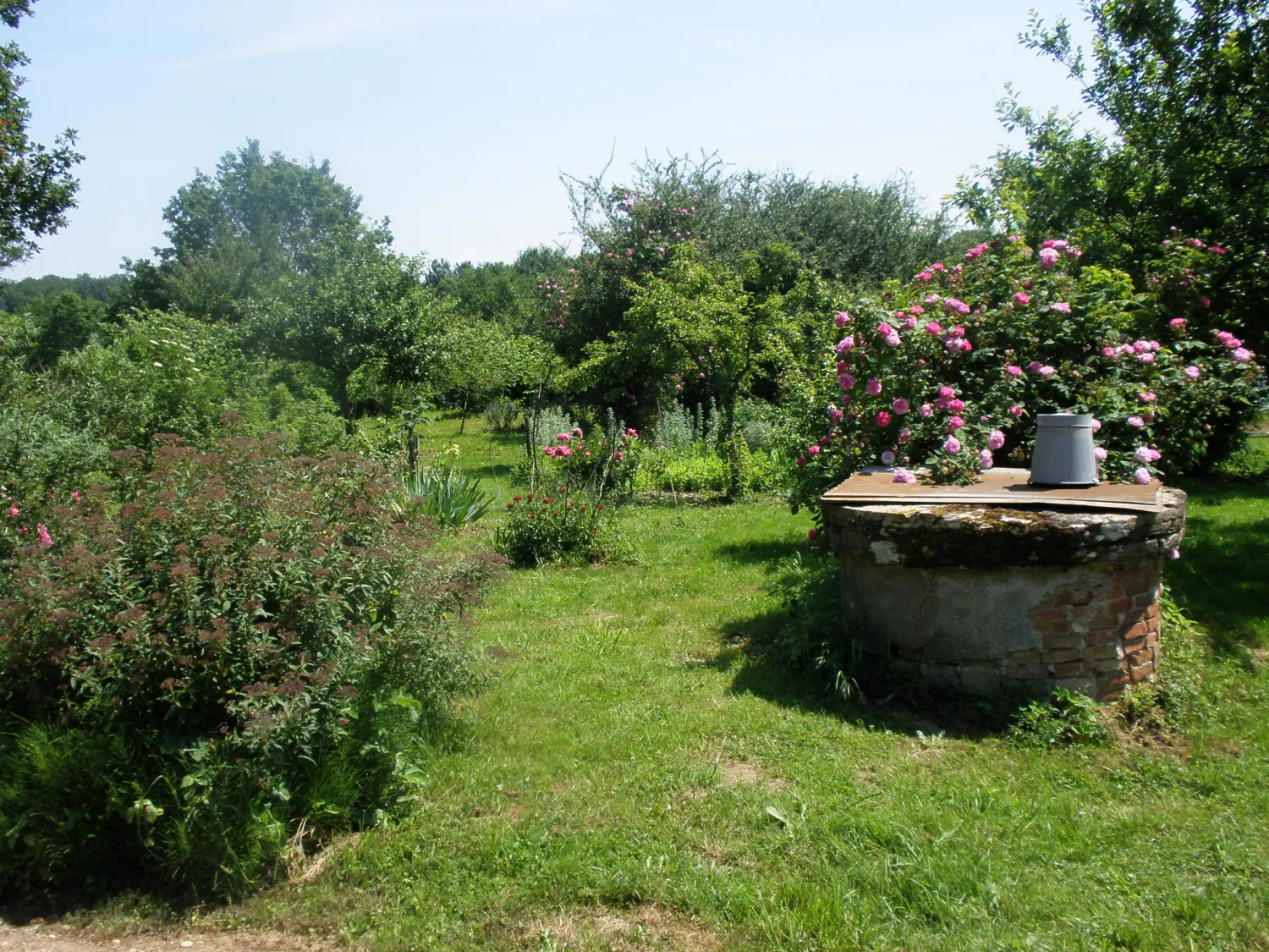 camping-la-ferme-des-maziers-varennes-saint-sauveur-wrmcv
