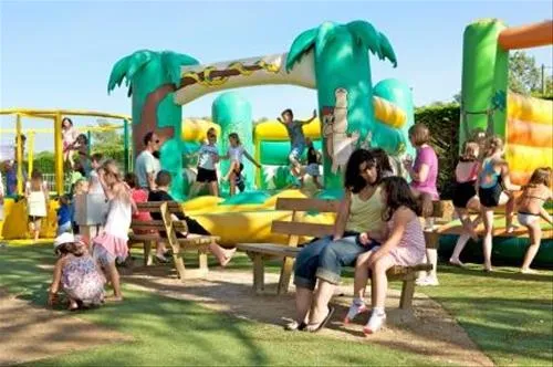 camping-les-brunelles-longeville-sur-mer-2zcrd