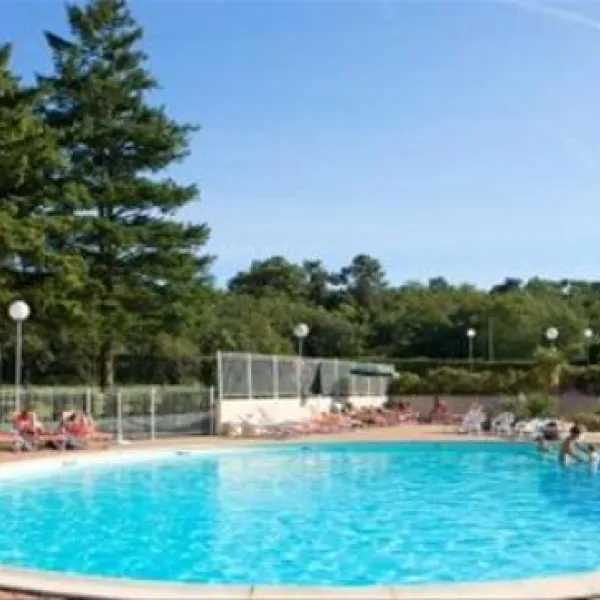 camping-les-brunelles-longeville-sur-mer-husrv