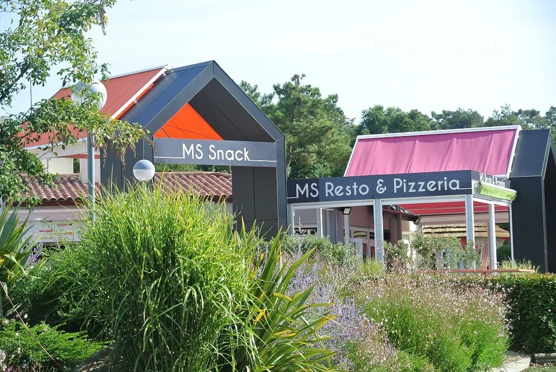camping-les-brunelles-longeville-sur-mer-nttft