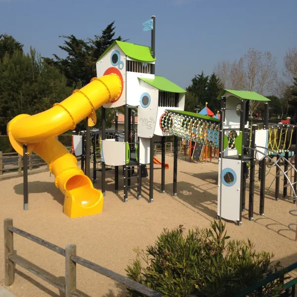 camping-les-brunelles-longeville-sur-mer-w5bla