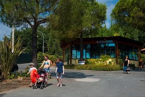 camping-i-pini-fiano-romano-dqjwb
