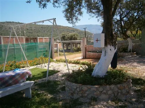 albania-ksamil-caravan-camping-ksamil-nks9l