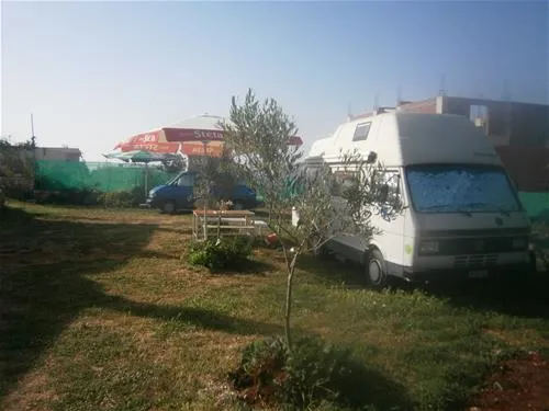 albania-ksamil-caravan-camping-ksamil-vhggq