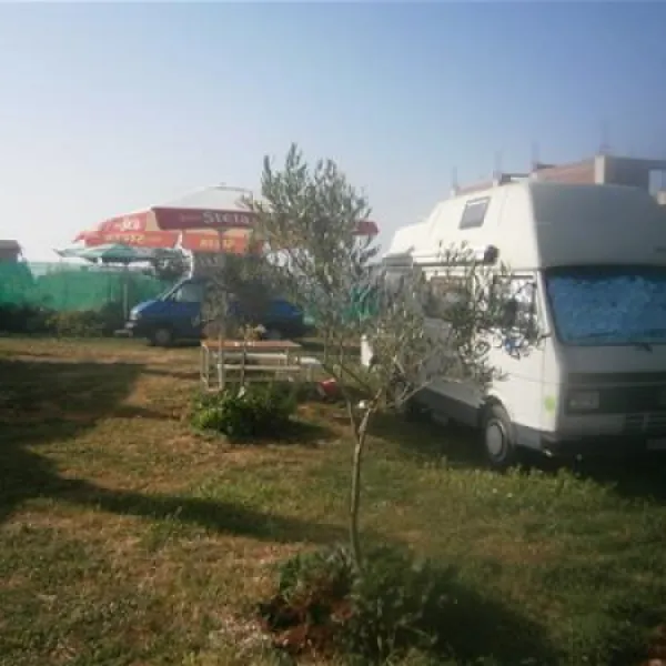 albania-ksamil-caravan-camping-ksamil-vhggq