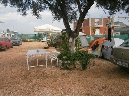 albania-ksamil-caravan-camping-ksamil-ze4le