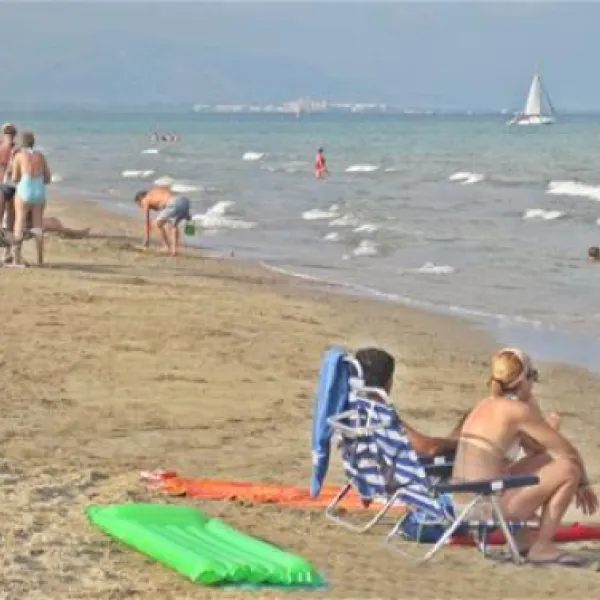 camping-torre-la-sal-i-ribera-de-cabanes-b3xvf