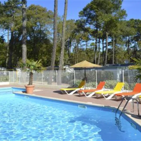 le-clos-des-pins-camping-longeville-sur-mer-0h4kf