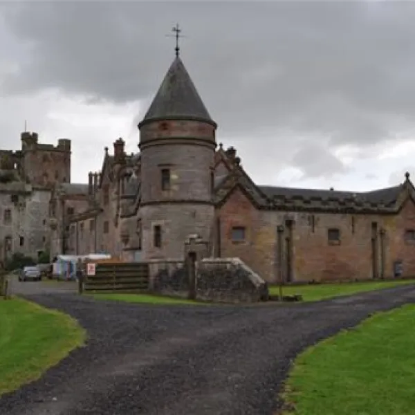 hoddom-castle-caravan-park-lockerbie-mxepw